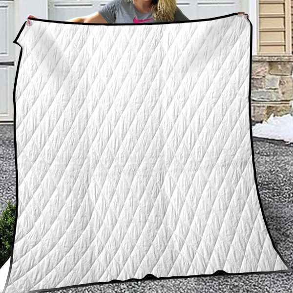 Lightweight & Breathable Quilt With Edge-wrapping Strips